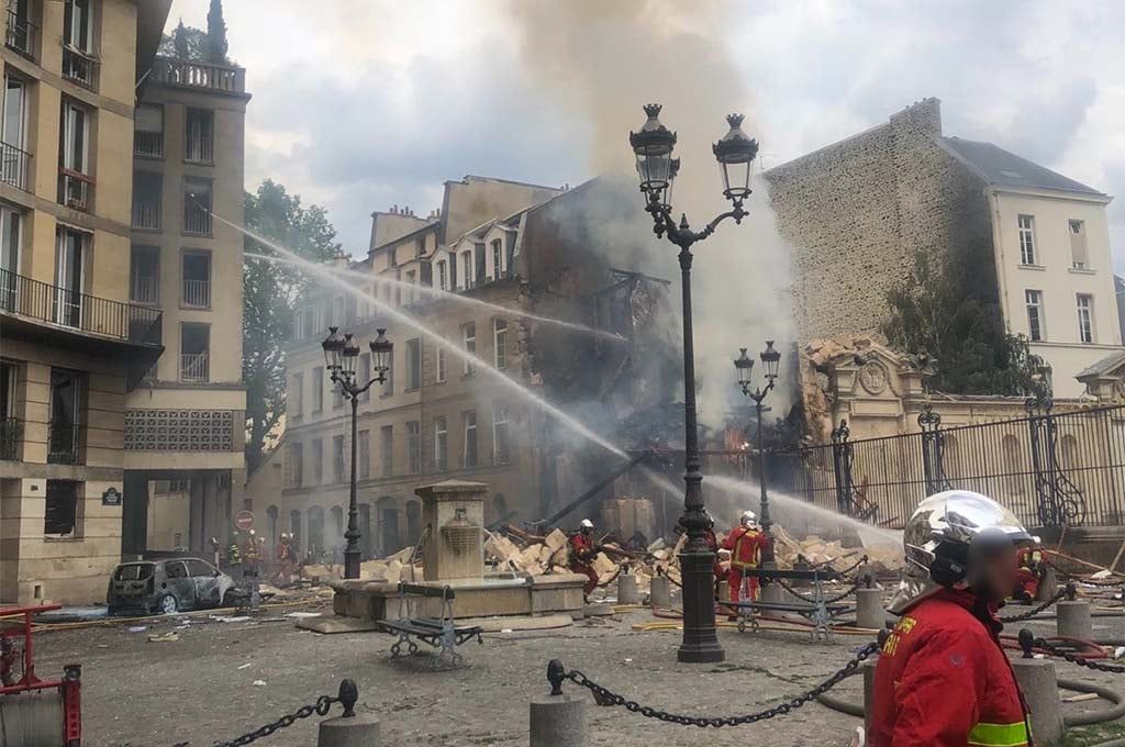 DIRECT - Explosion à Paris : au moins 29 blessés, deux personnes recherchées sous les décombres