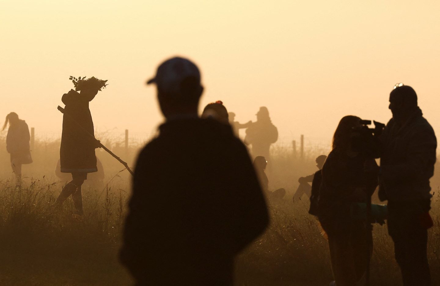 Photos: Thousands celebrate summer solstice at Stonehenge