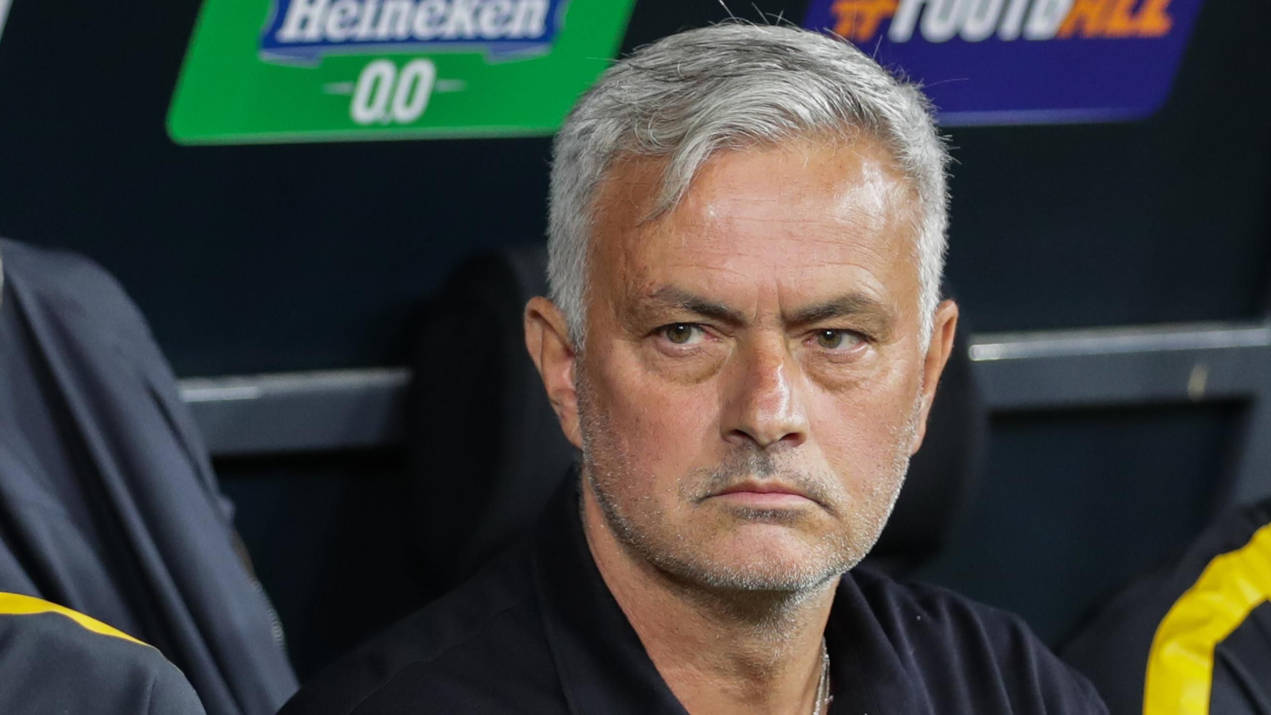 Football - José Mourinho (AS Rome) suspendu quatre matches par l'UEFA après ses insultes à l'encontre d'Anthony Taylor