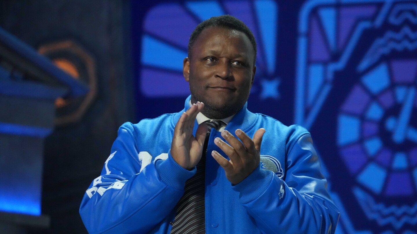 Barry Sanders announces a health scare over Father's Day weekend