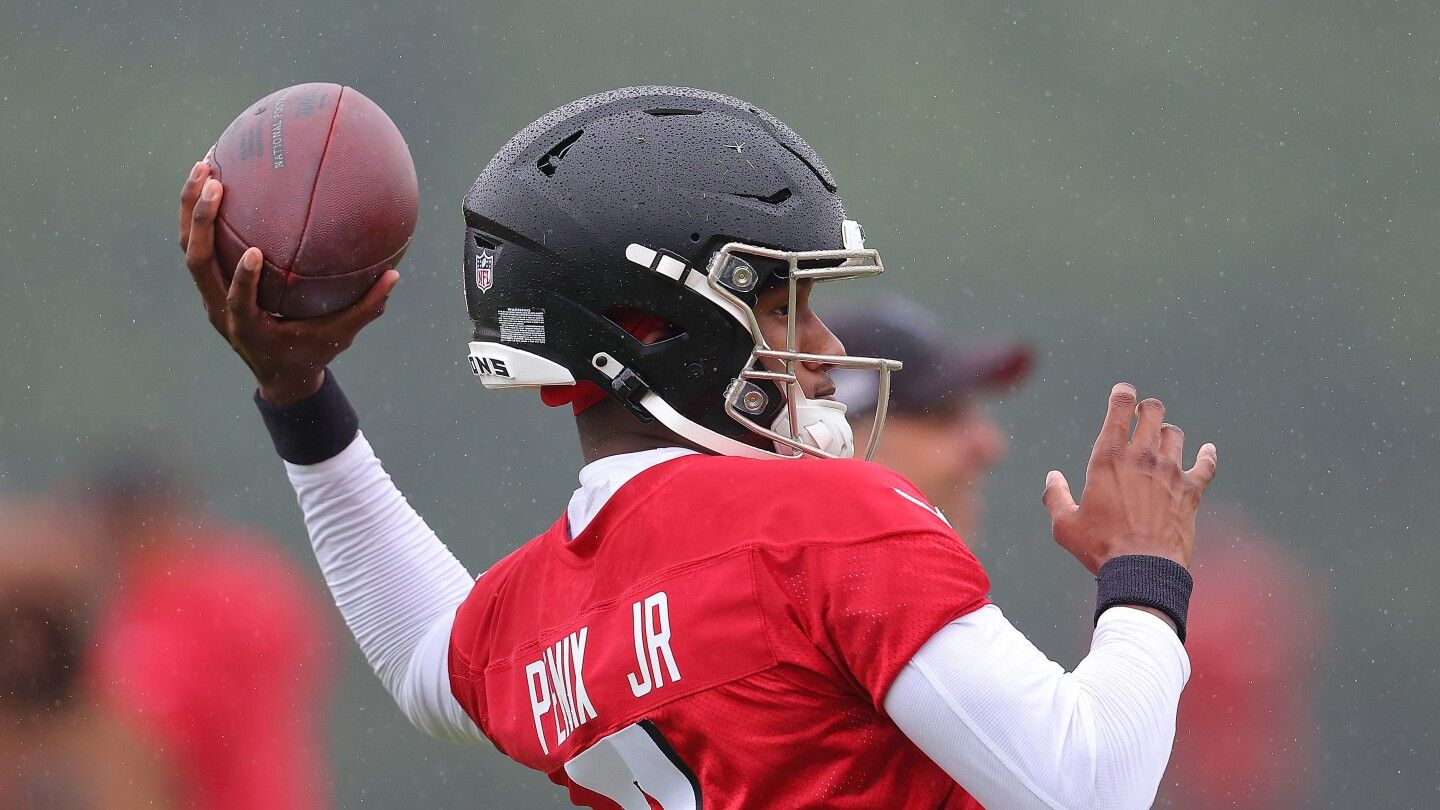 Falcons QB Michael Penix signs his rookie deal