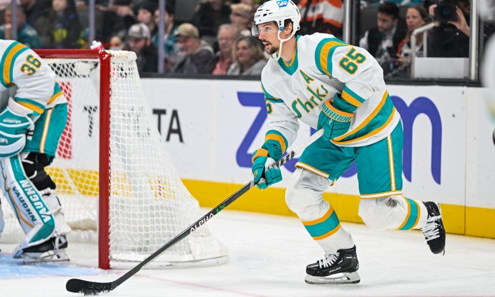 REPORT: Sharks Want Marcus Pettersson in Karlsson Trade?