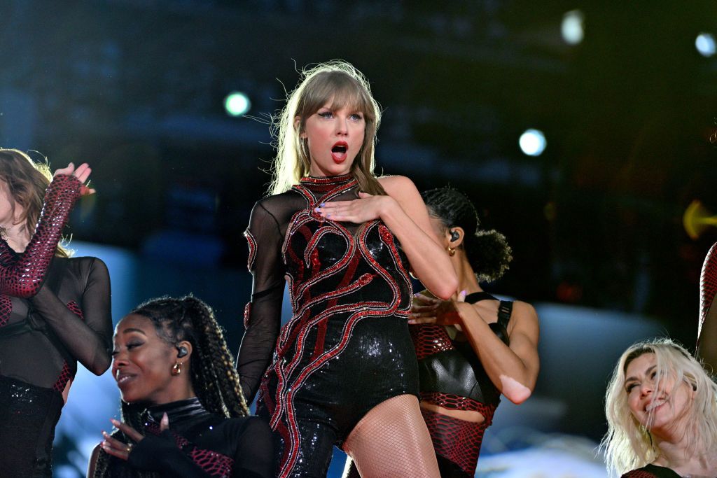 Ticketless Taylor Swift fans told no 'Taylor-gating' at Levi's