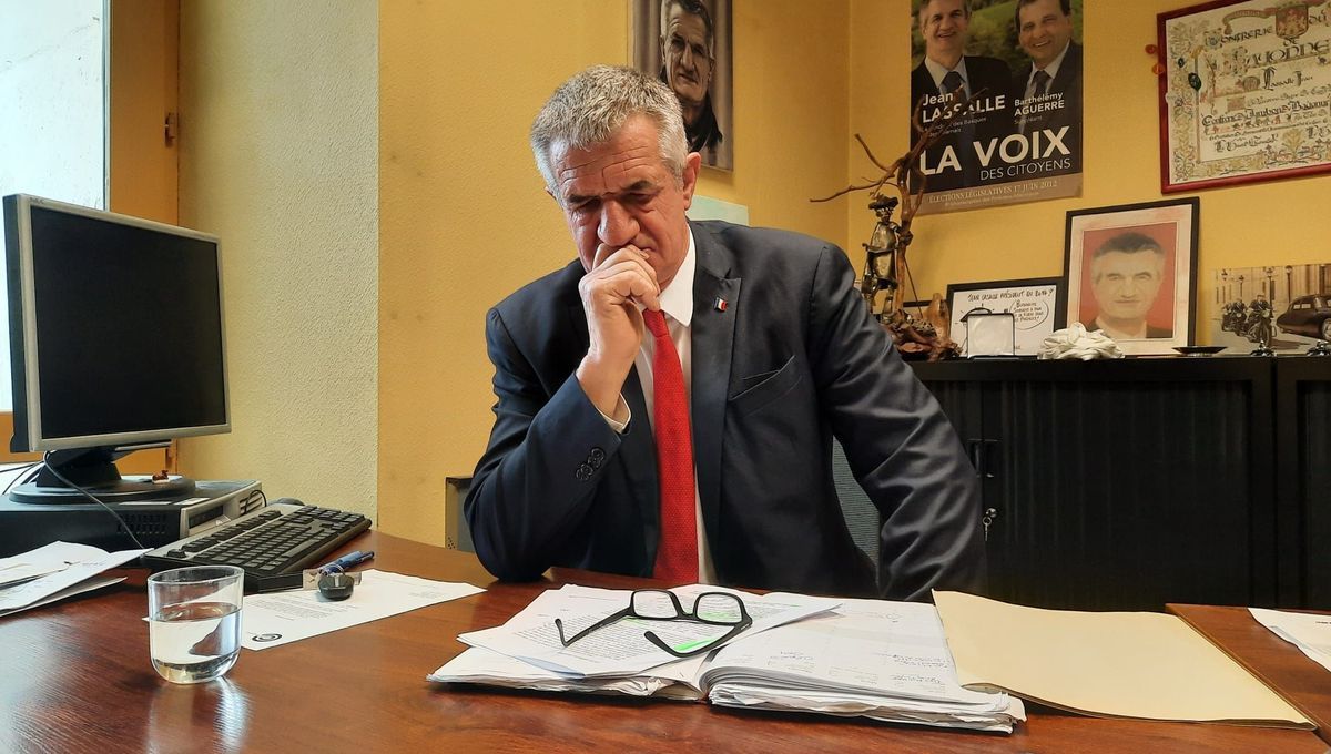 "Je ne me souviens pas de cette personne" : Jean Lassalle, abasourdi, après les accusations de viol contre lui