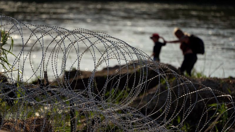 2 pregnant migrants claim Texas National Guard soldiers denied them water