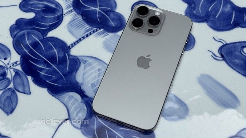 iPhone 16 Pro Max 評測：最大直身屏幕手機表現最好？