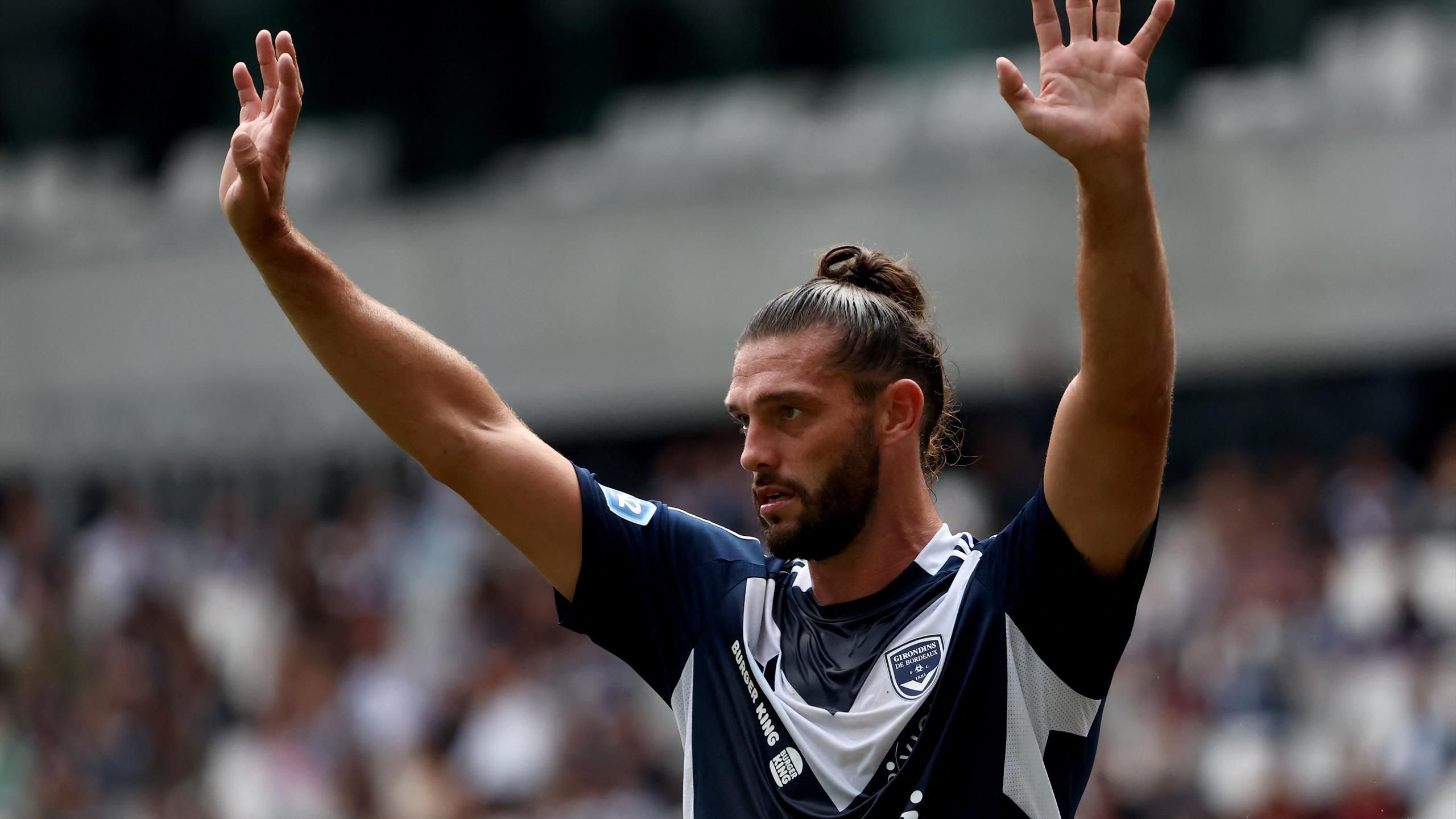 Pour sa première, Andy Caroll signe un doublé et sauve les Girondins de Bordeaux face à Chateaubriand (2-2)