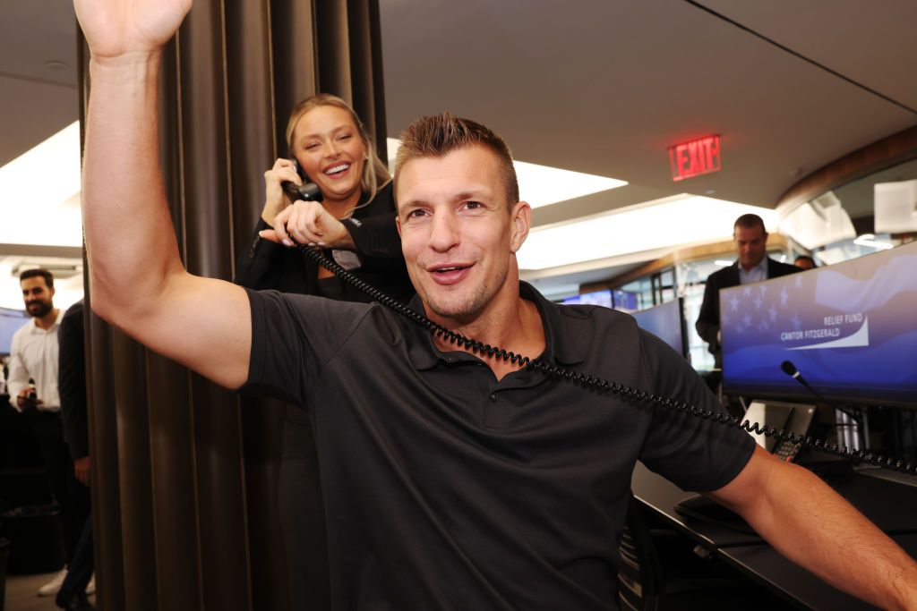 Rob Gronkowski Takes Over From Jimmy Kimmel As Host Of L.A. Bowl