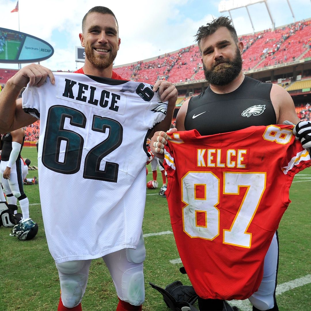 Jason & Travis Kelce's Post-Game Hug Is the Real Winner of the Game