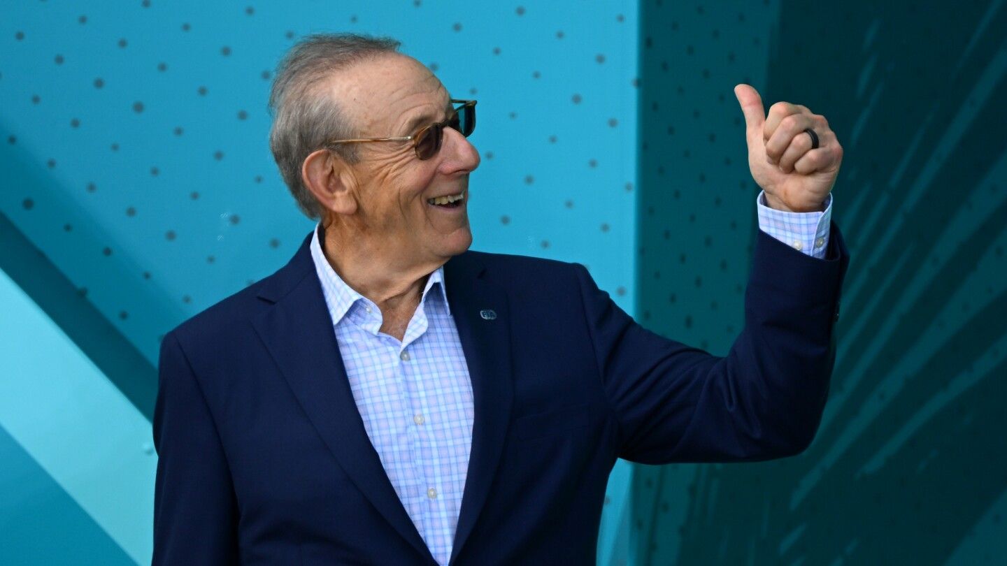 Stephen Ross considers selling stake in Dolphins, Hard Rock Stadium to Ken Griffin