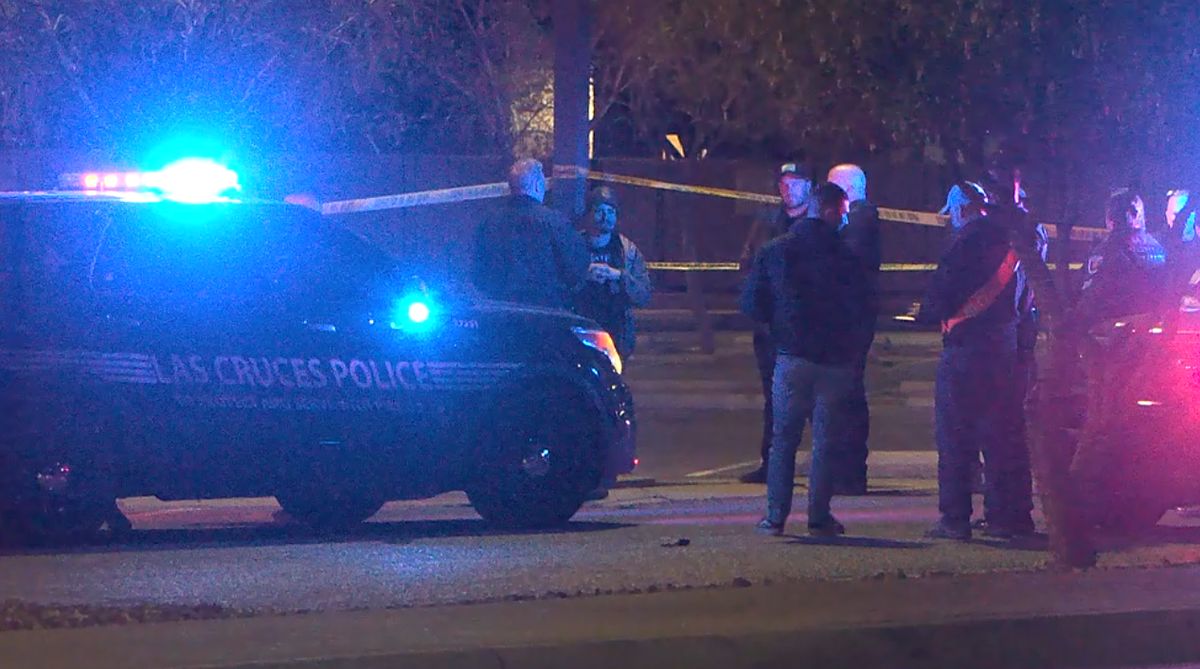 3 dead, 15 injured after mass shooting at Las Cruces park