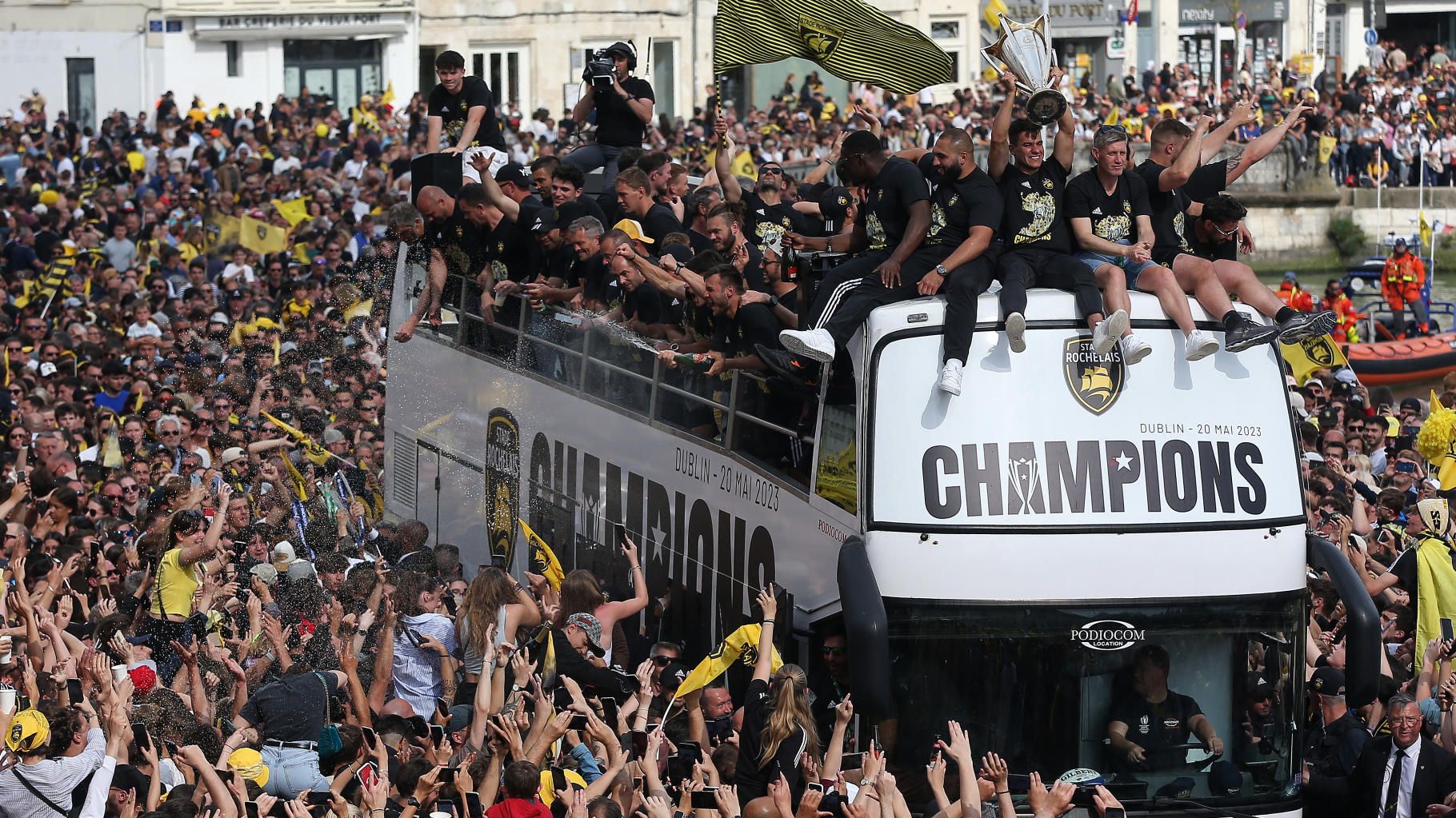 Rugby : La Rochelle fête sa victoire à la Champions Cup, la ville à ses pieds