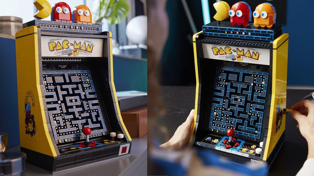 A Big Pac-Man Arcade With 2,600 Pieces