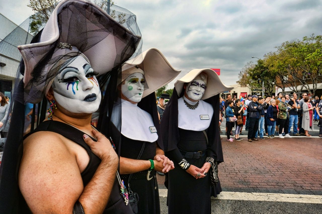 L.A. Dodgers apologize, reinvite LGBTQ ‘nun’ group to Pride Night