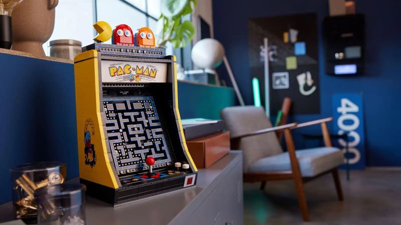 Lego to launch 'Pac-Man' arcade cabinet model