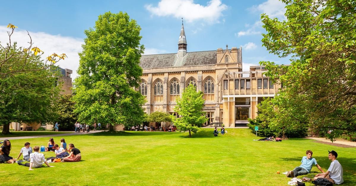 Oxford s’enflamme sur la liberté d’expression