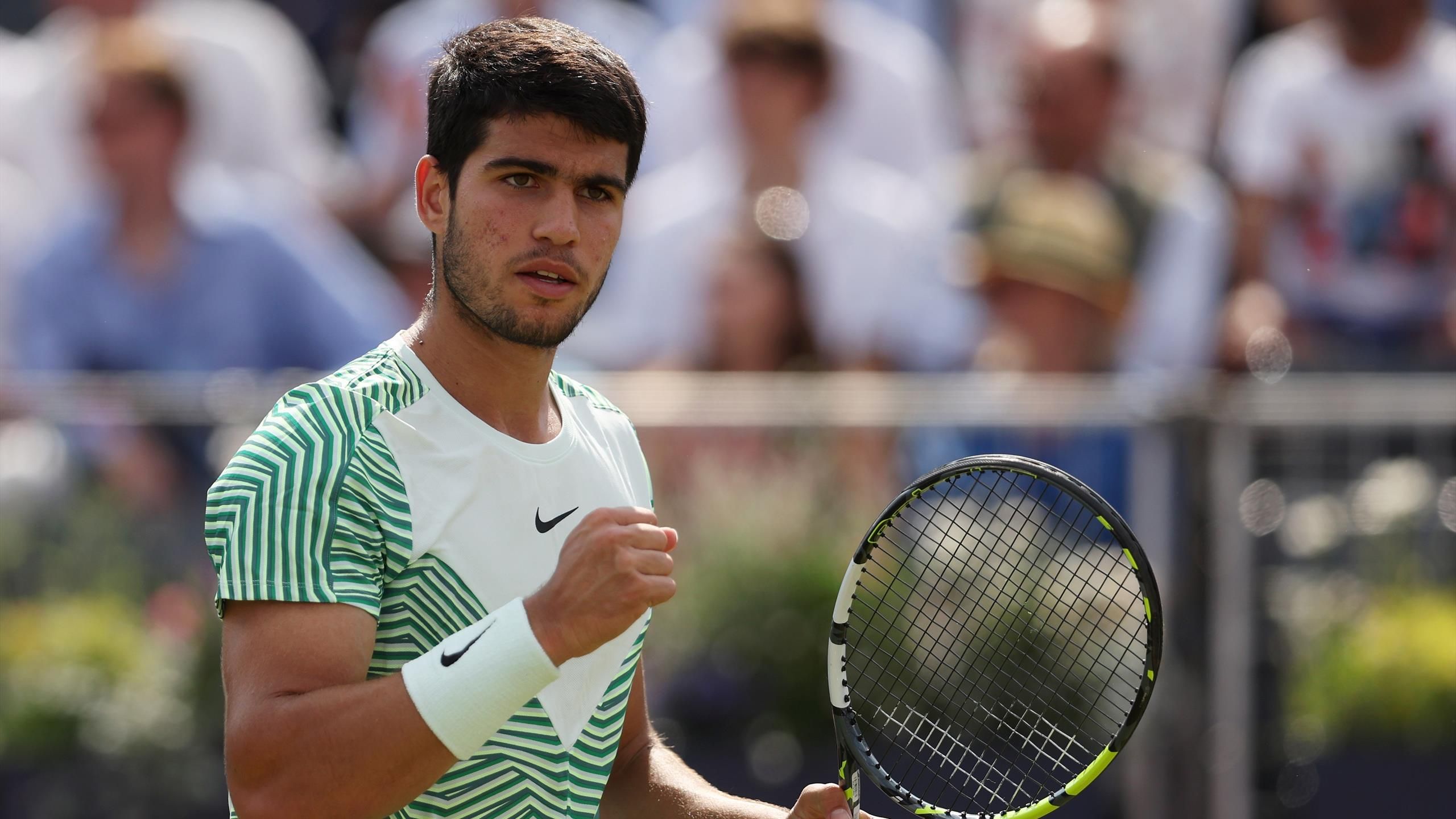 ATP Halle : Carlos Alcaraz domine aisément Jiri Lehecka (6-2, 6-3) pour rallier les quarts de finale