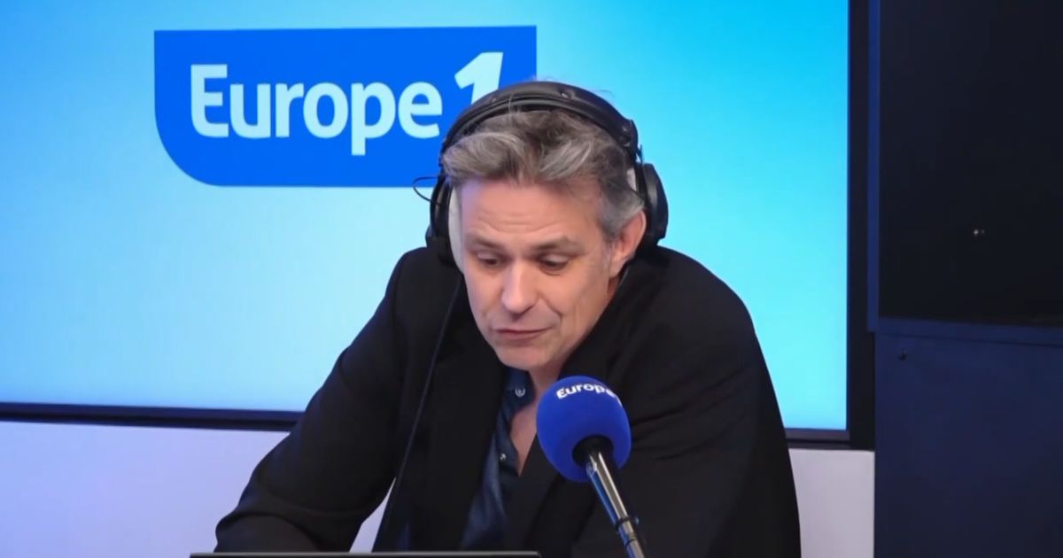 Un chroniqueur d'Europe 1 écarté après un billet humoristique sur Pascal Praud ?