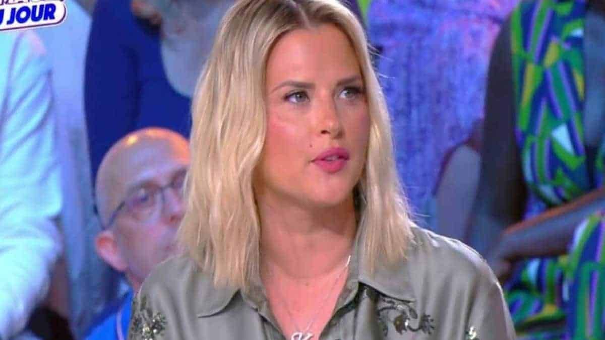 Kelly Vedovelli effondrée en plein direct de TPMP, elle quitte brutalement le plateau