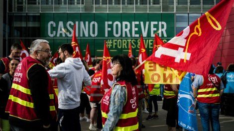 Report de charges, cessions: Casino s'active pour trouver des liquidités