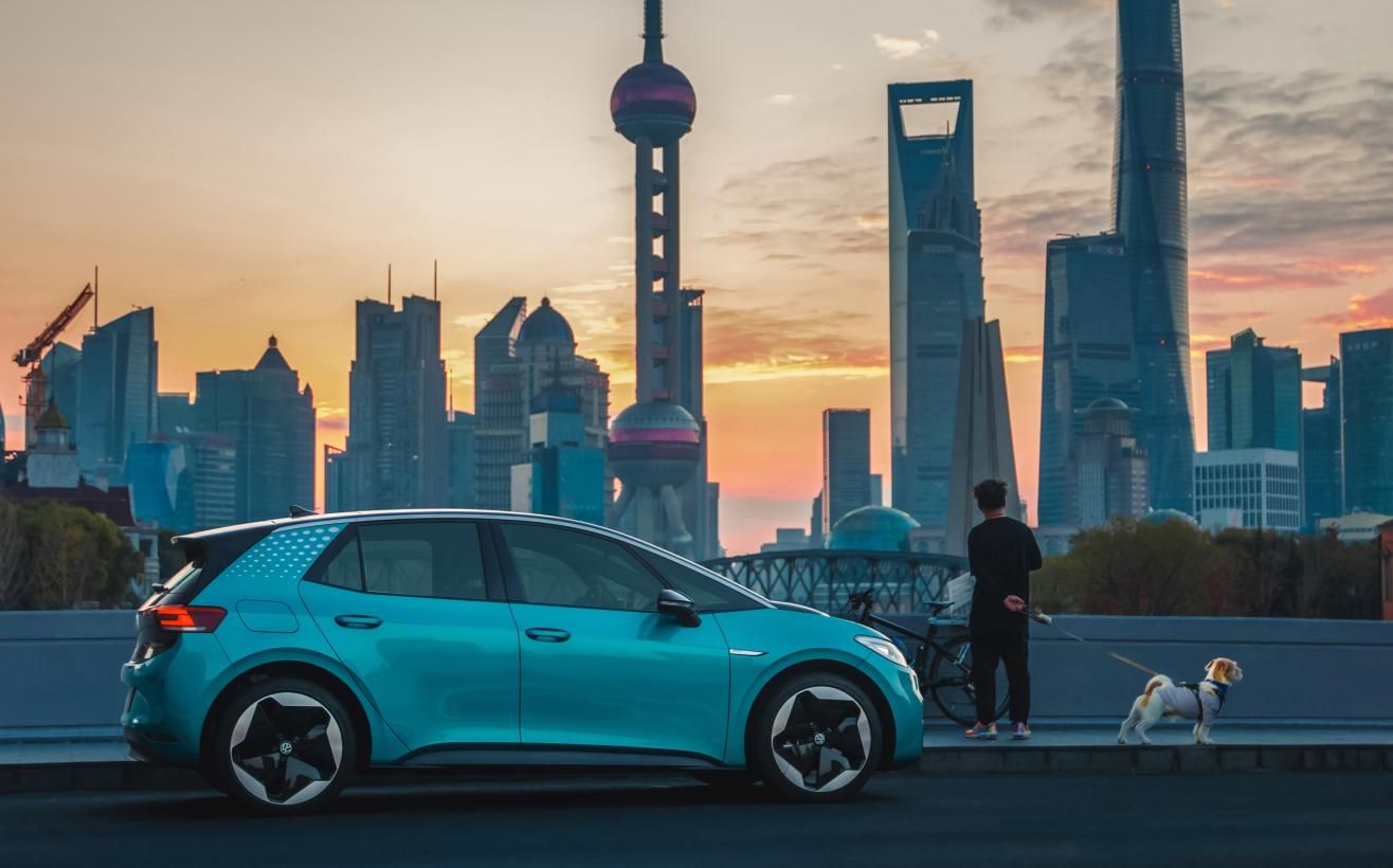 La Chine veut des voitures électriques partout et va débloquer "un pognon de dingue" pour y arriver