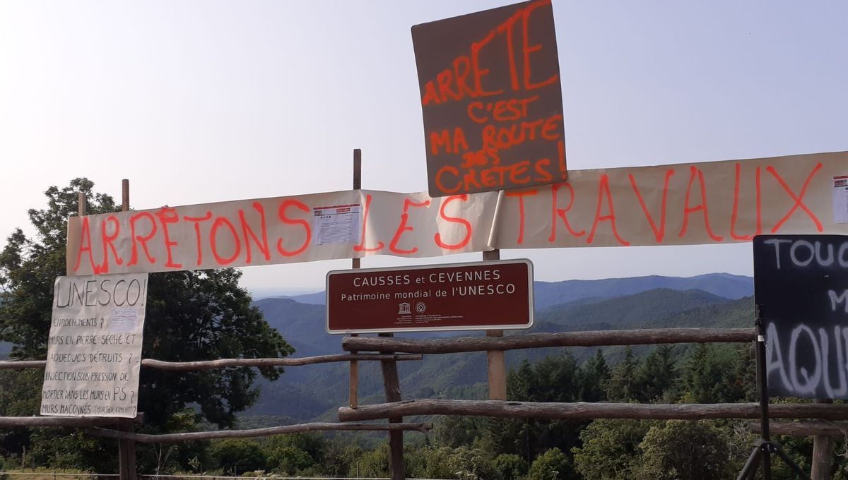 Un collectif opposé à la destruction d'ouvrages en pierres sèches sur la route des crêtes en Lozère