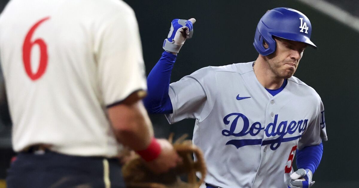 Freddie Freeman and J.D. Martinez help Dodgers beat Rangers