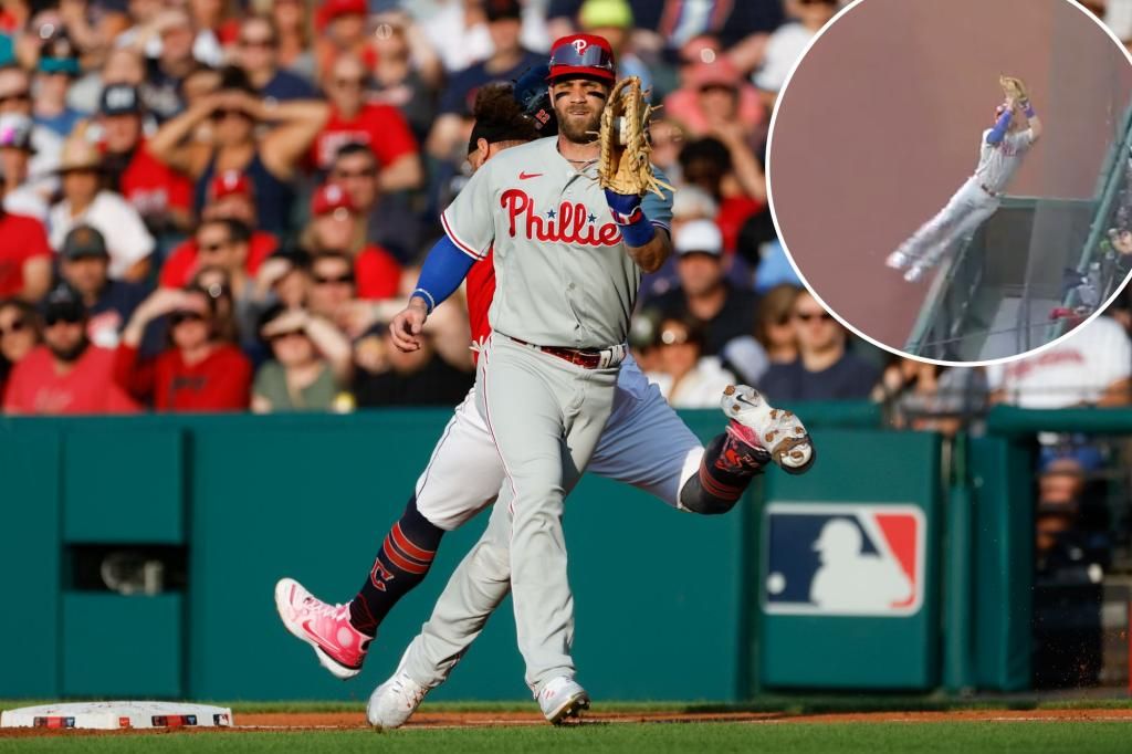 Bryce Harper makes unreal catch in first Phillies start at first base