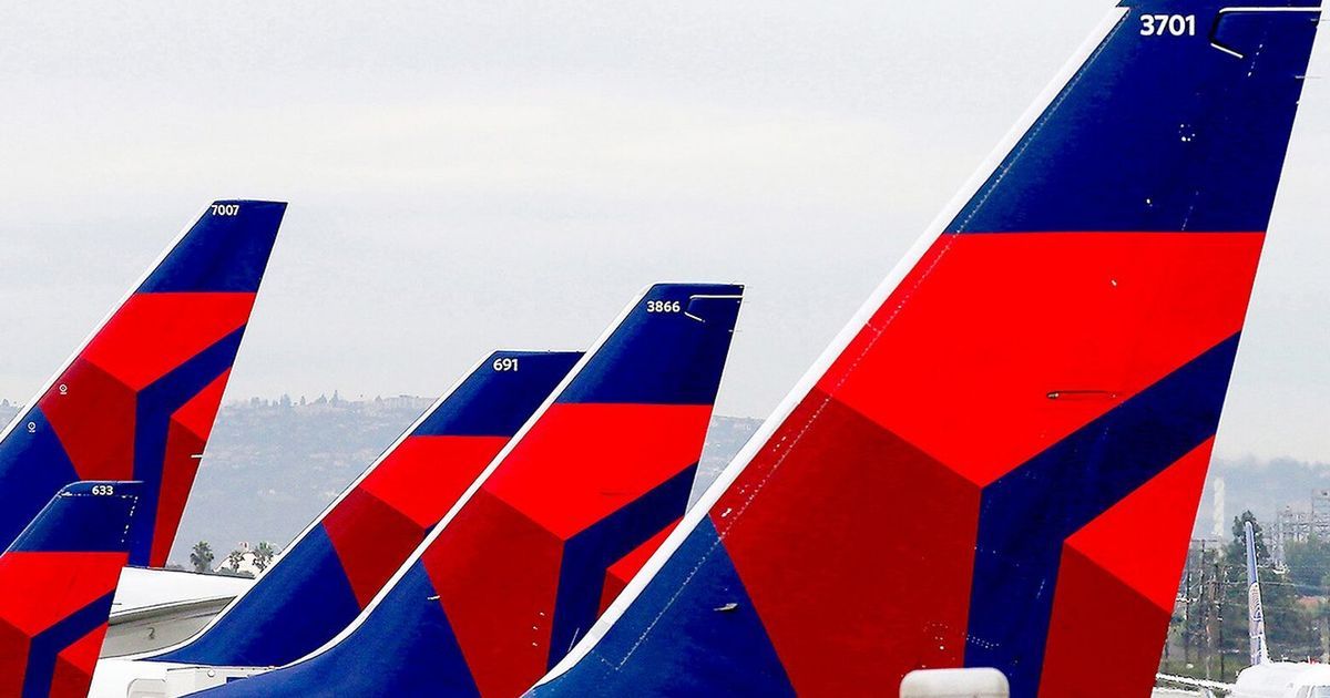 It was over 100 degrees in Las Vegas as Delta airline passengers were stuck in the stifling cabin for hours