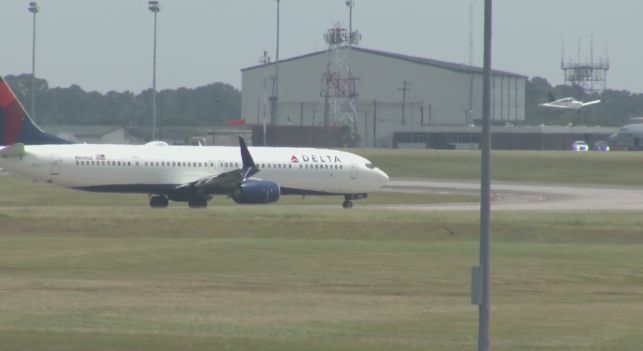 Savannah woman shares her experience on Delta Airlines Flight 555