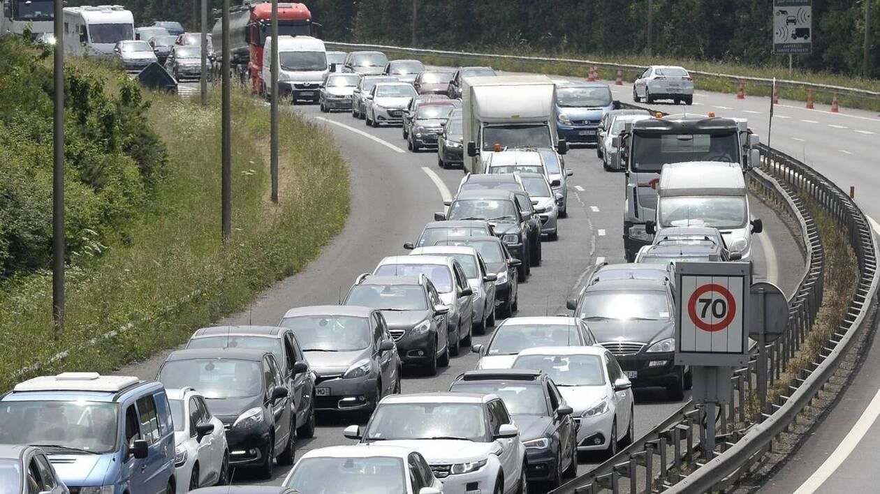 Accident près du pont de Cheviré en plein samedi rouge : gros embouteillage sur le périph’ de Nantes