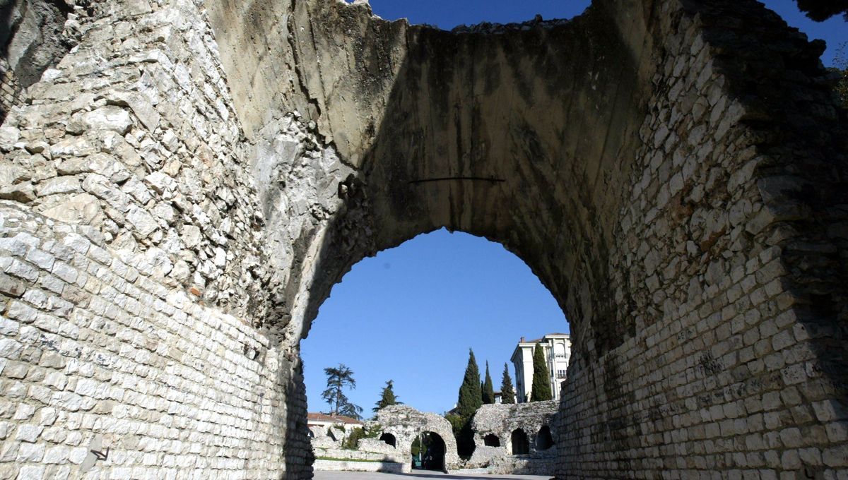 Nice : un homme entre la vie et la mort après s'être empalé aux arènes de Cimiez