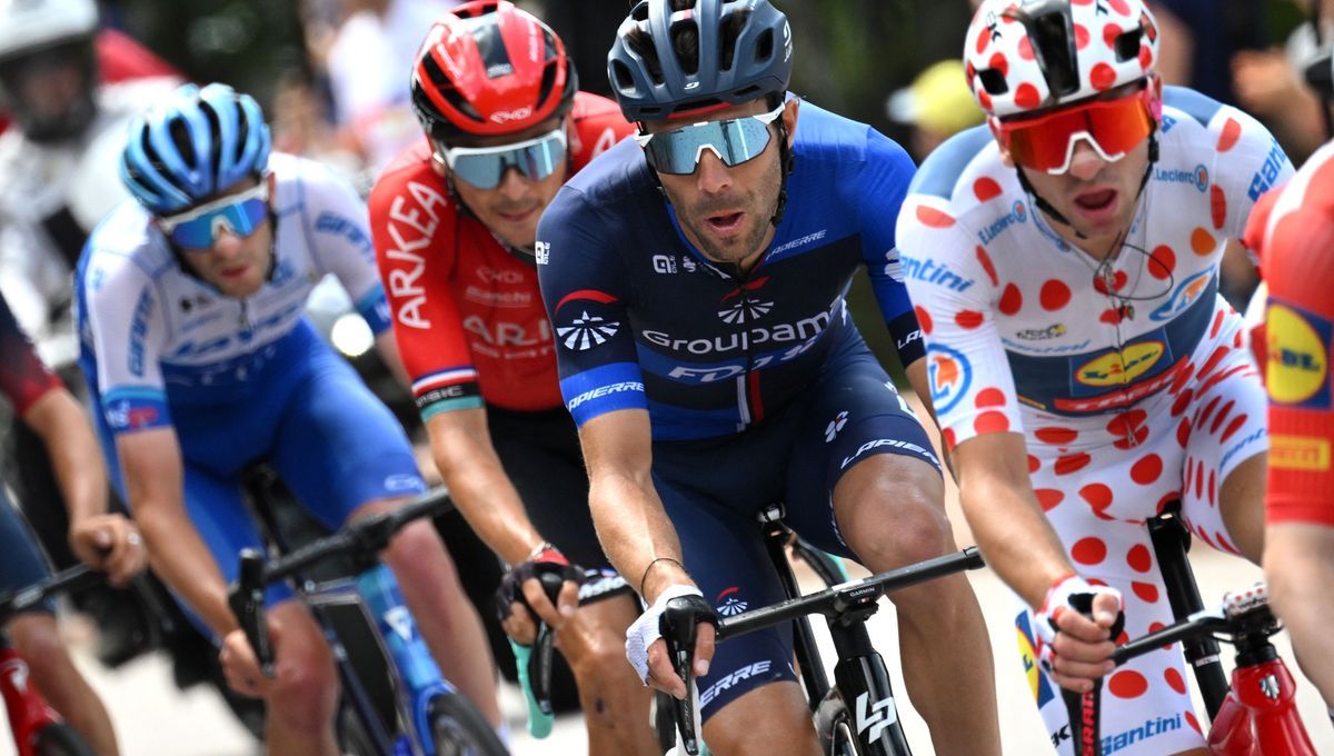 DIRECT - Tour de France 2023 : Thibaut Pinot en tête de course avec neuf coureurs, suivez la 20e étape