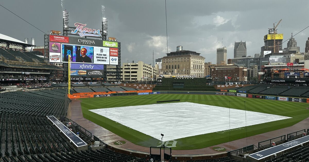 Jackson Wolf's major-league debut interrupted by rain; Padres-Tigers game back on after delay