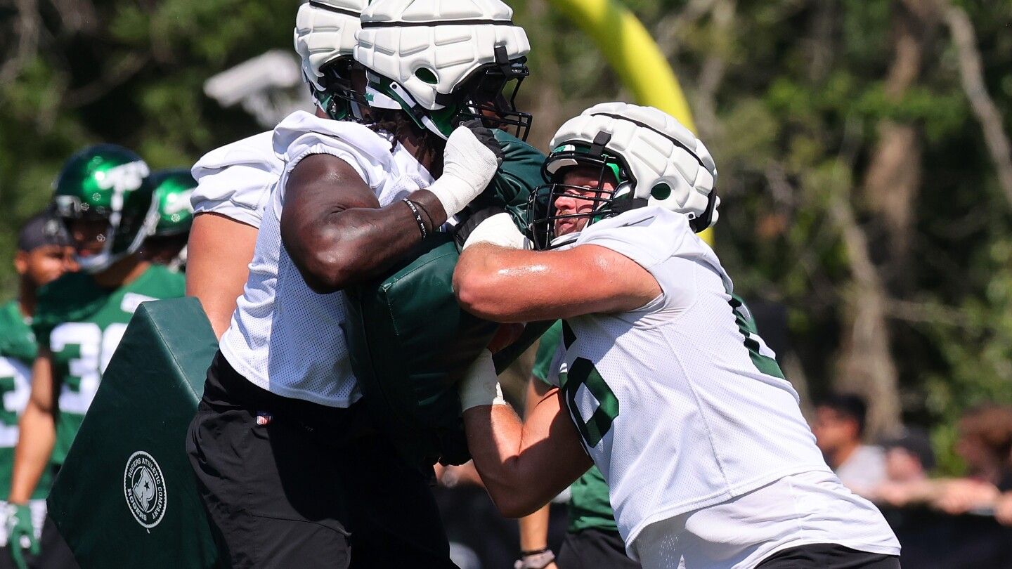 Fights break out at Jets practice