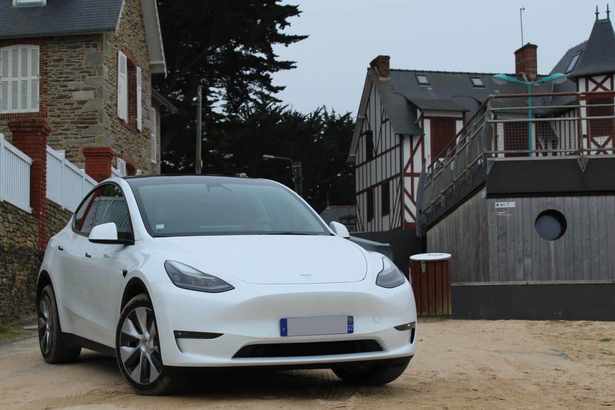 Témoignage - Pourquoi Francis est passé de la MG4 au Tesla Model Y pour sa première voiture électrique