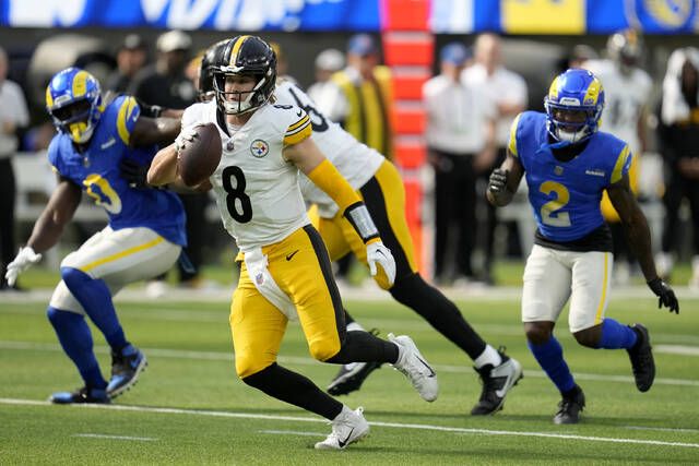 Steelers rally in 2nd half, inch past Rams to keep pace in AFC North