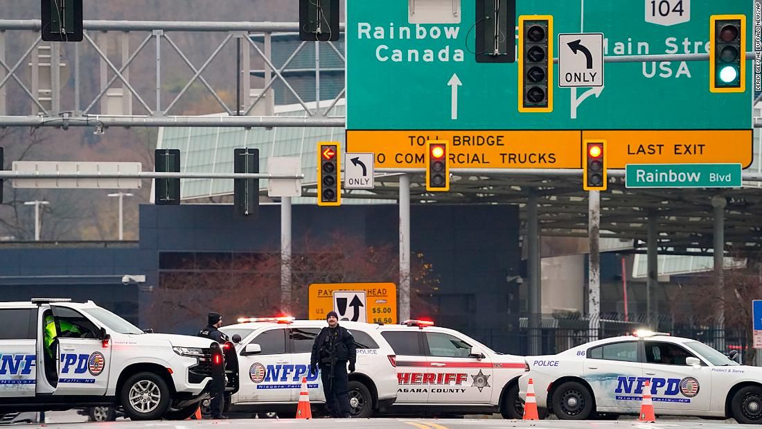 Rainbow Bridge vehicle explosion closes US-Canada border crossings