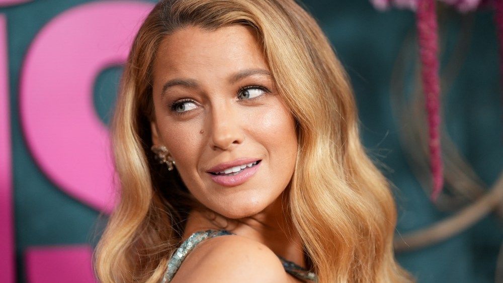 Blake Lively Didn't Host SNL Season 50 Opener Because of Justin Baldoni