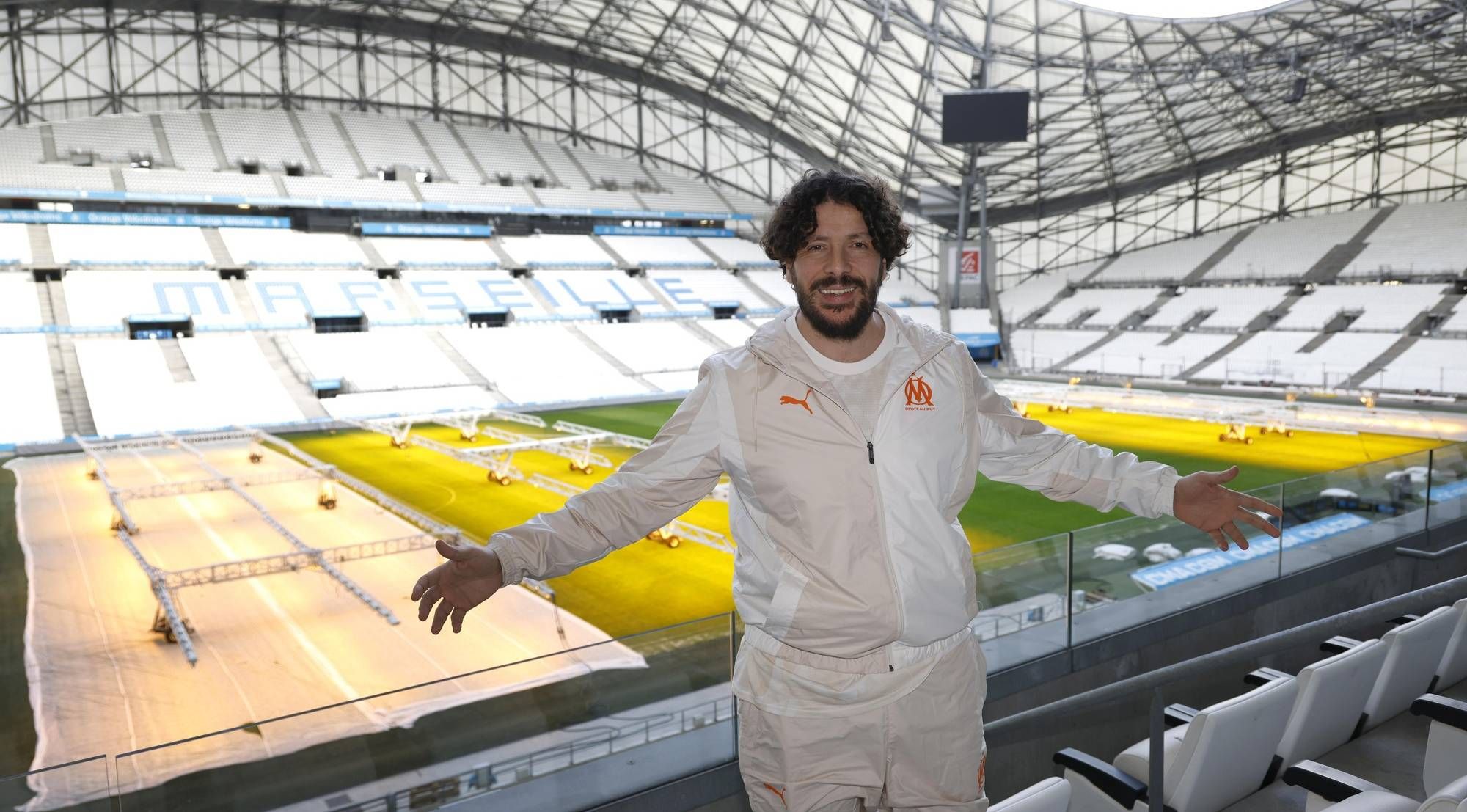 VIDÉO. À cinq mois de "son" Vélodrome, l'humoriste Redouane Bougheraba déjà prêt à entrer en jeu