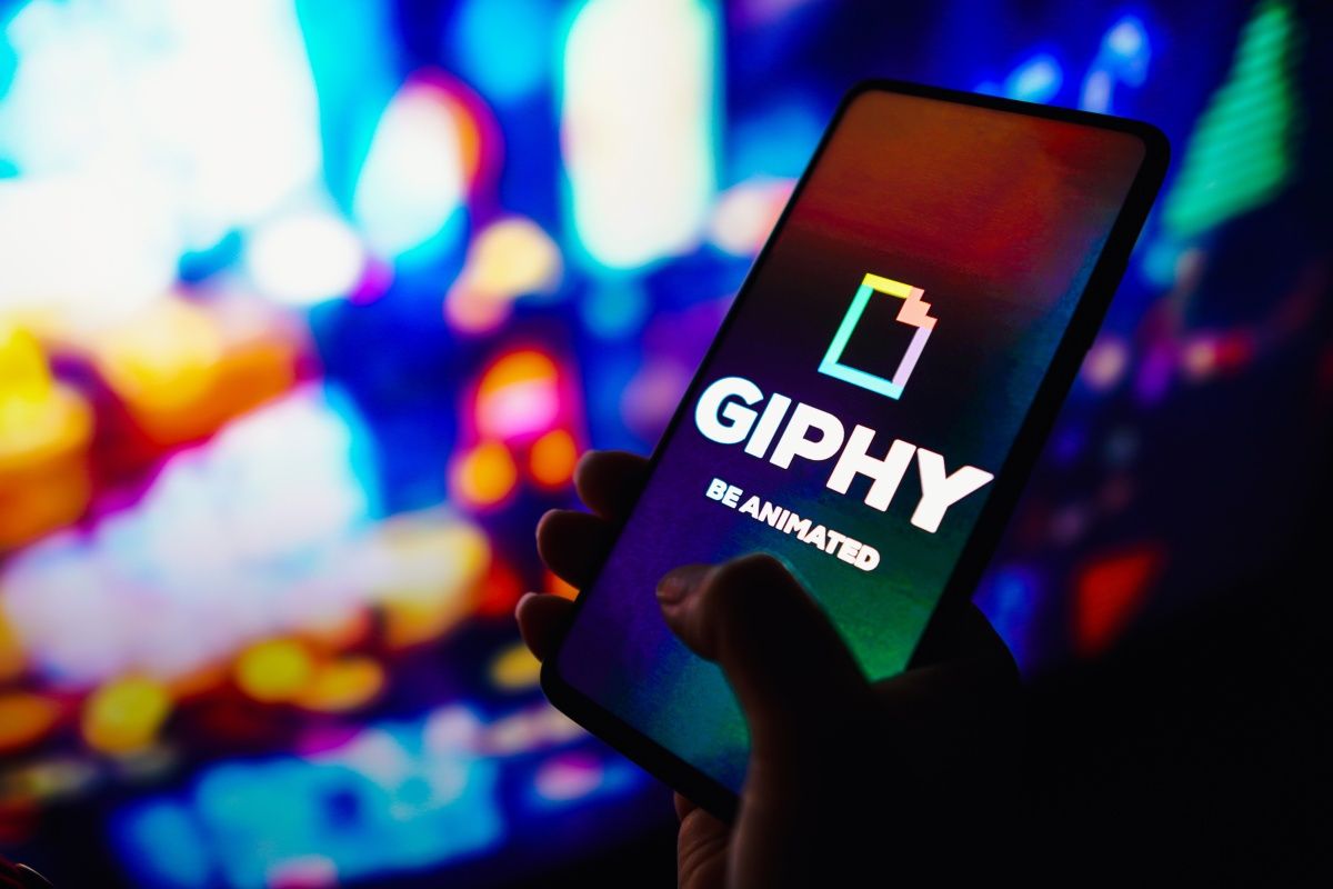 Following UK antitrust order, Meta sells Giphy to Shutterstock for $53M after buying it for $400M