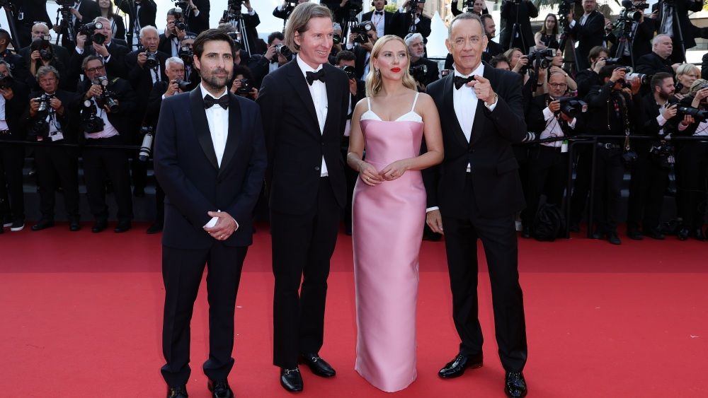 Asteroid City Cannes Standing Ovation: Wes Anderson, Scarlett Johansson Wow