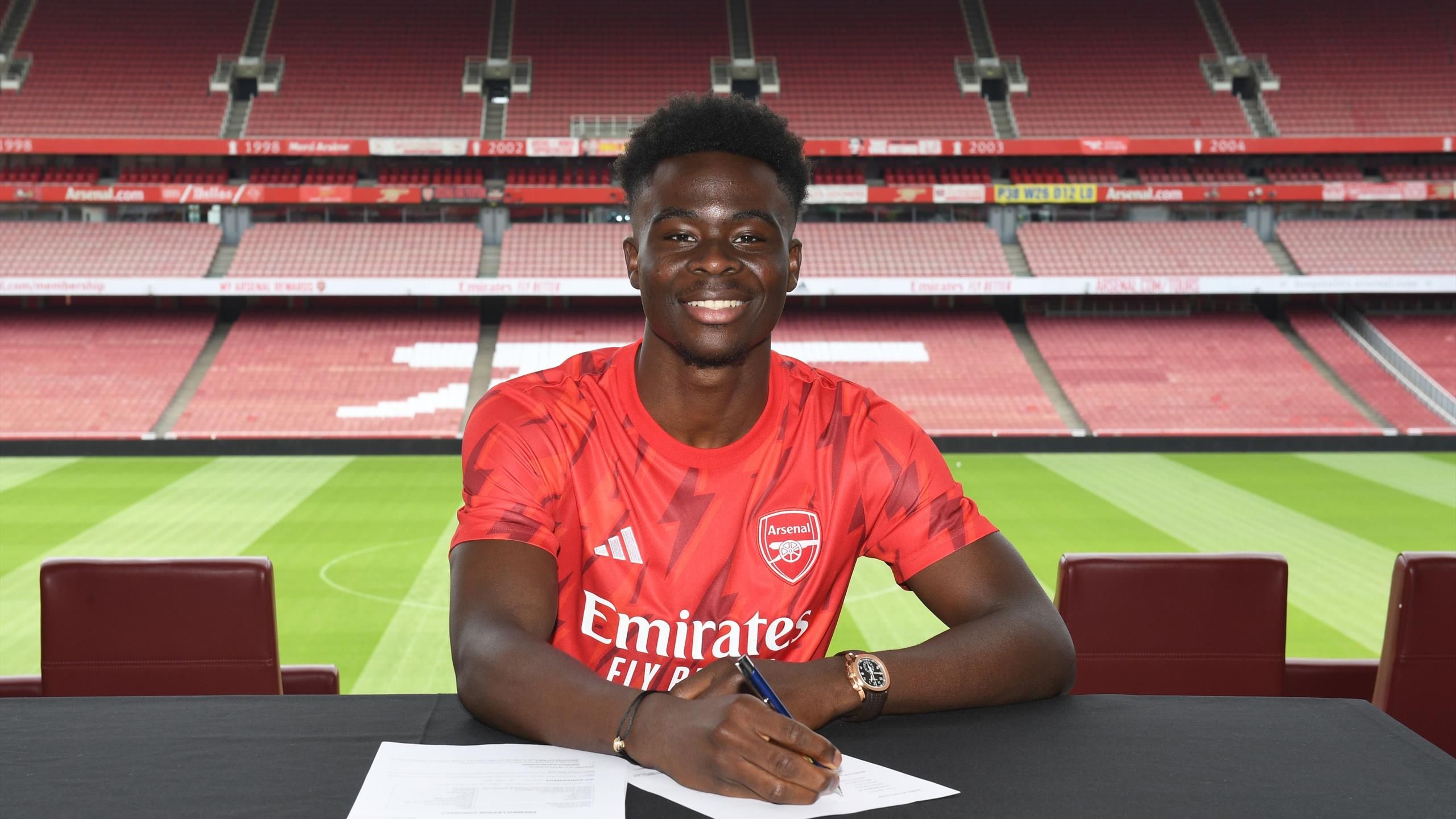 Premier League : Bukayo Saka prolonge avec Arsenal