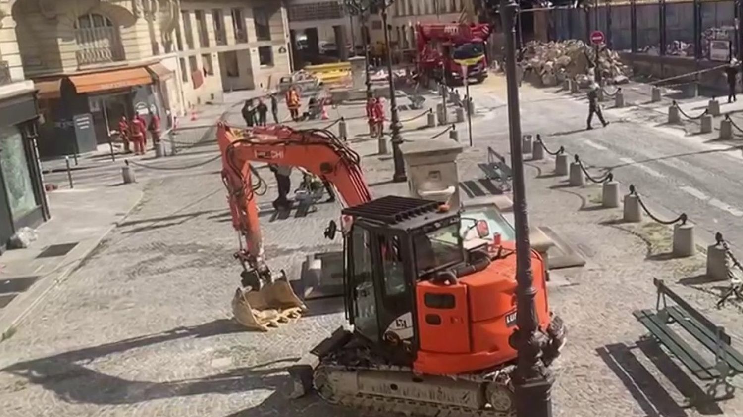 Explosion à Paris : une femme est toujours portée disparue 48 heures après le drame