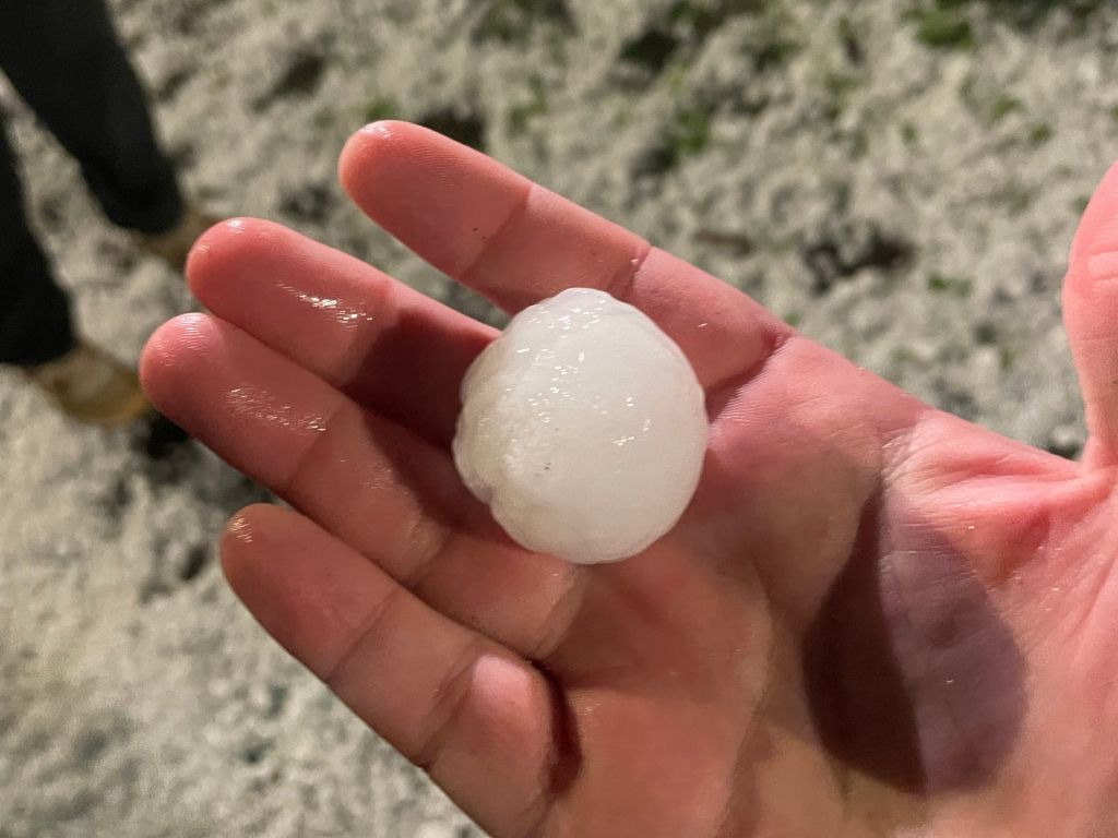 Hail-injured Red Rocks concertgoers lash out at Denver-owned venue