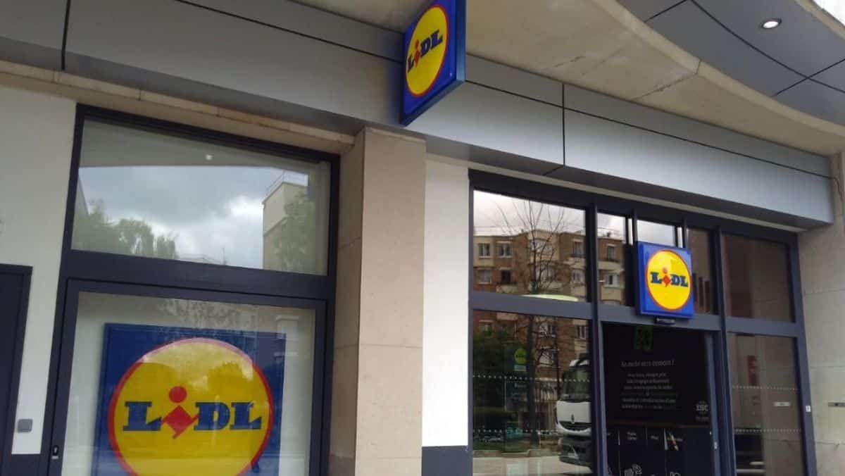 Lidl casse le prix de cet indispensable pour ne plus jamais avoir des vêtements froissés !