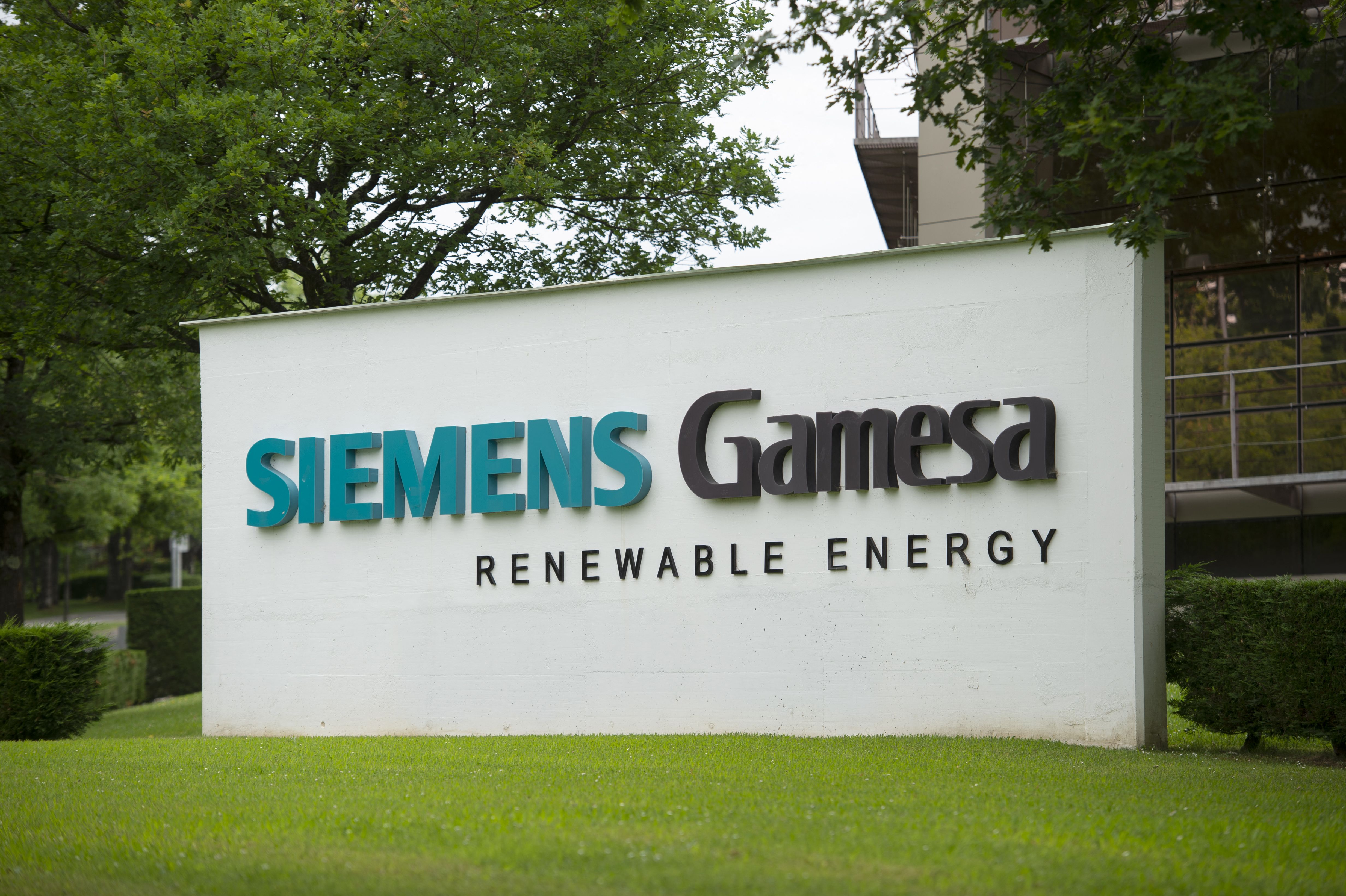 Plombé par ses difficultés dans l'éolien, Siemens Energy plonge à la Bourse de Francfort