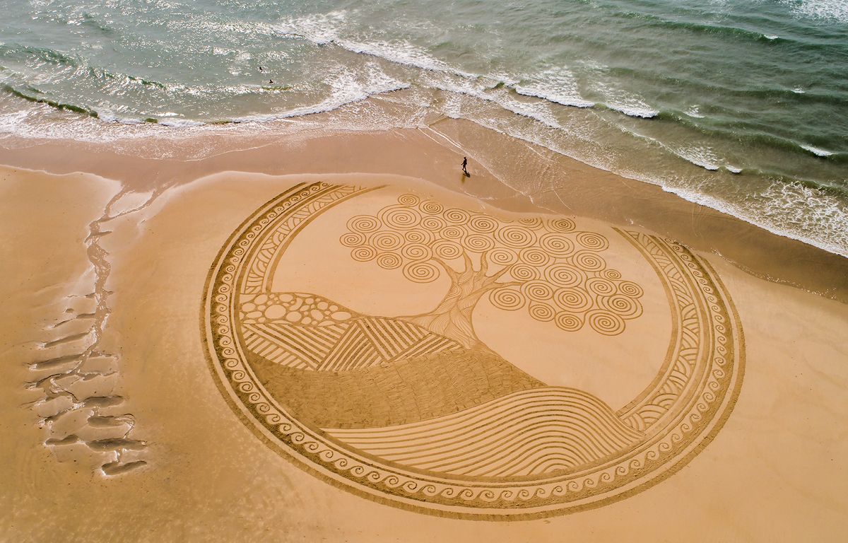 Comment les " beach artists " transforment la plage en véritable œuvre d’art