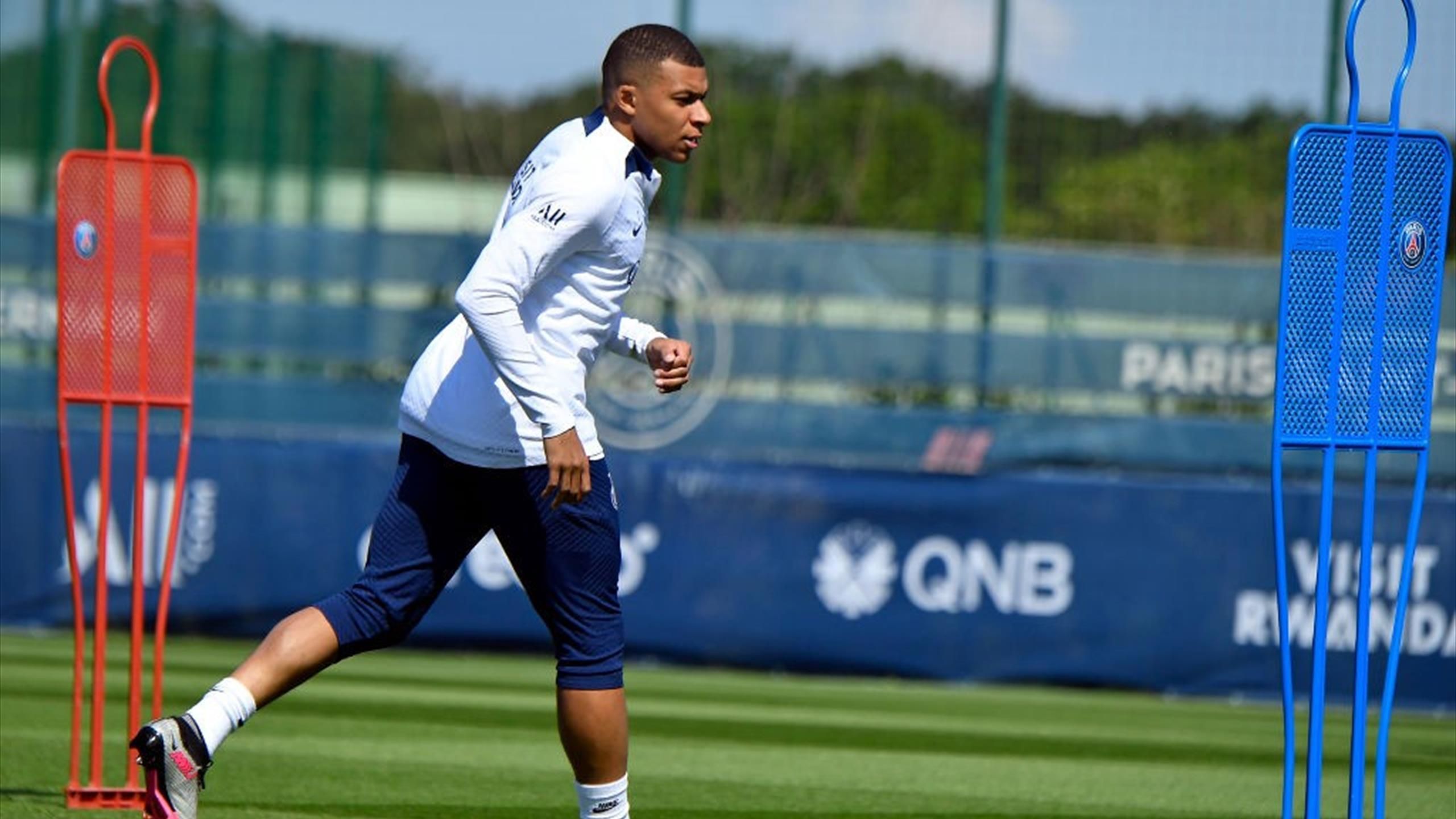 Si le Real Madrid attend sereinement, qui va s'activer pour Kylian Mbappé ?