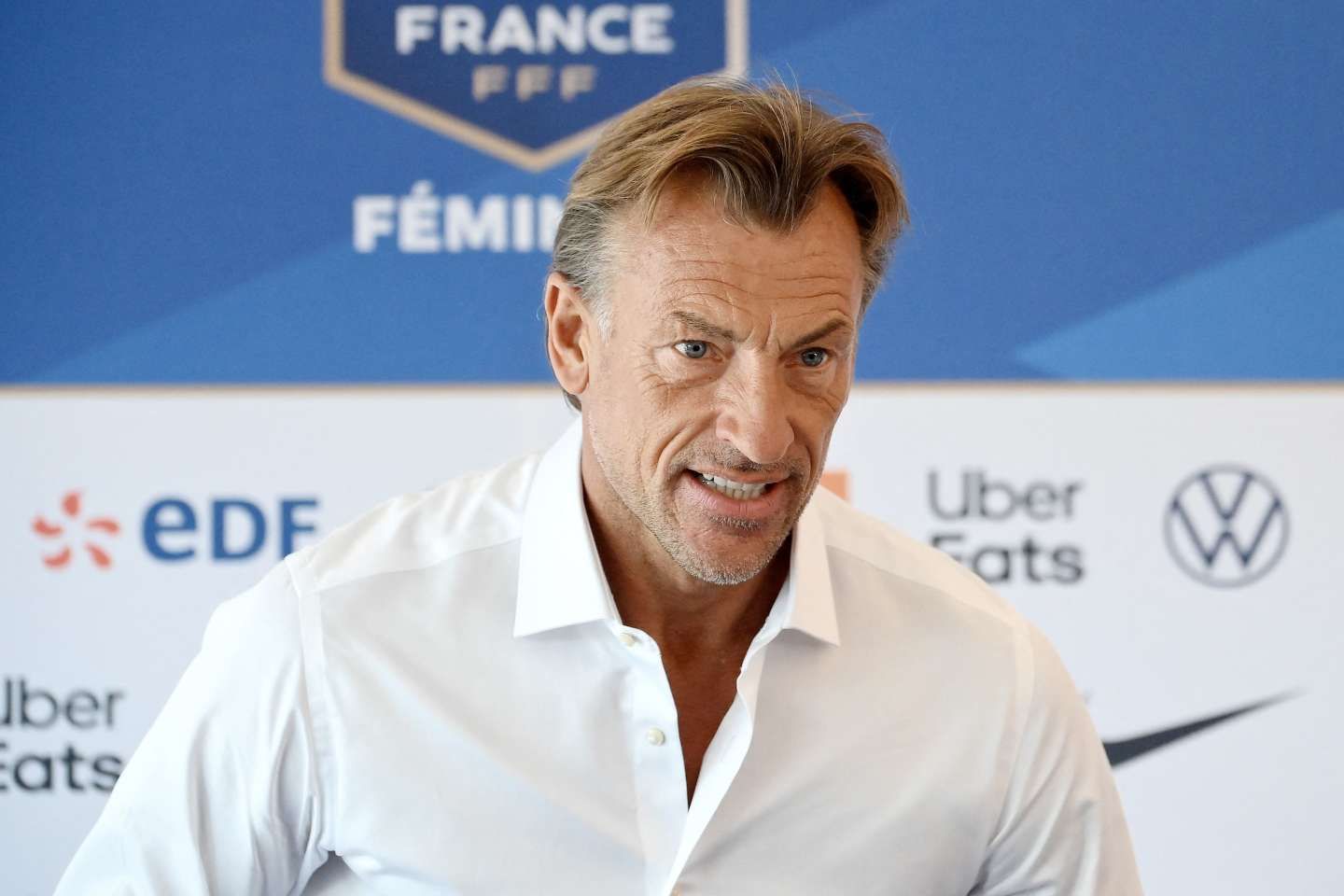 Coupe du monde de football féminin : Hervé Renard, sélectionneur des Bleues, se " plonge entièrement dans cette cause "